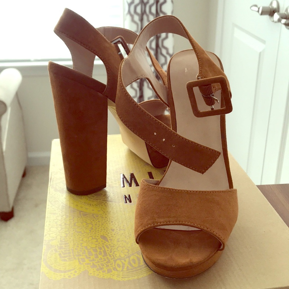 Cognac/Bronze sandals